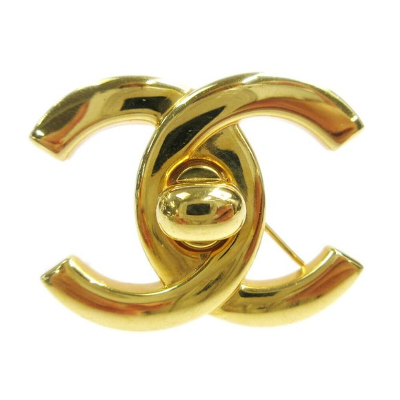 CHANEL Jewelry - CHANEL CC Logos Turnlock Motif Brooch Pin Corsage Gold-Tone 97P Vintage 43285